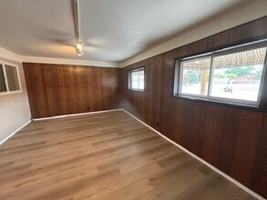 218 Main St, Unit Unit #4 in Filer, ID - Foto de edificio - Building Photo