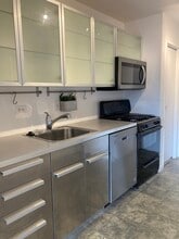 1900 Lyttonsville Rd, Unit 713 in Silver Spring, MD - Foto de edificio - Building Photo