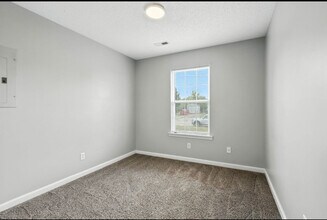 955 Winesap Rd in Clarksville, TN - Building Photo - Building Photo