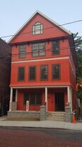 406 Stewart Ave, Unit First Floor Apartment 1 in Ithaca, NY - Building Photo