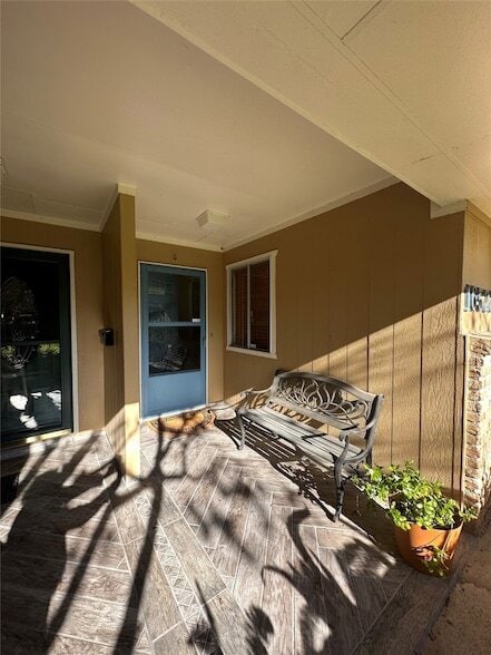 16522 Diana Ln in Houston, TX - Building Photo - Building Photo