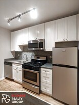 2838 W Palmer St, Unit 110 in Chicago, IL - Building Photo - Building Photo