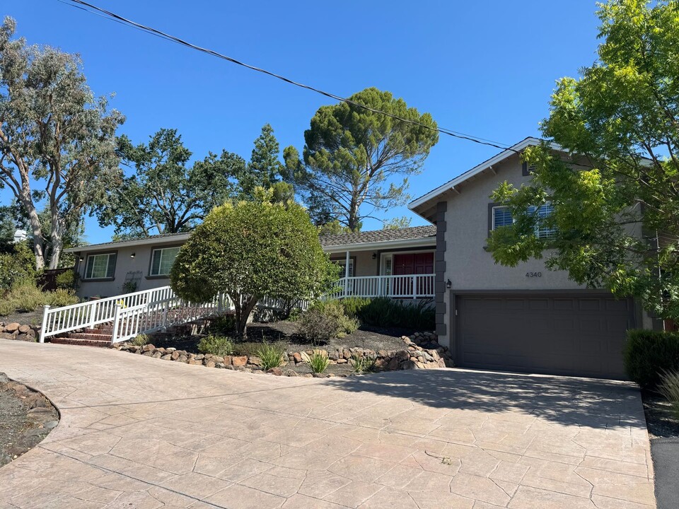 4340 Walnut Blvd in Walnut Creek, CA - Building Photo