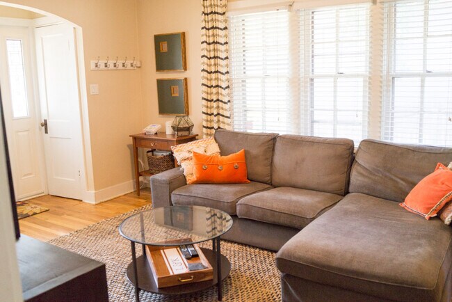 4077 S Pearl St in Englewood, CO - Building Photo - Building Photo