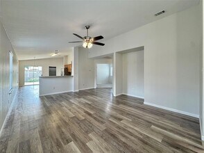 916 Gentry Dr in Leander, TX - Building Photo - Building Photo