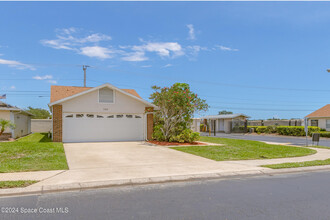 900 S Fork Cir in Melbourne, FL - Building Photo - Building Photo