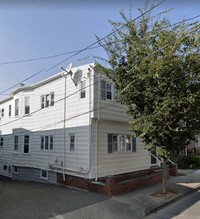 74 North St, Unit 1 in Somerville, MA - Foto de edificio - Building Photo