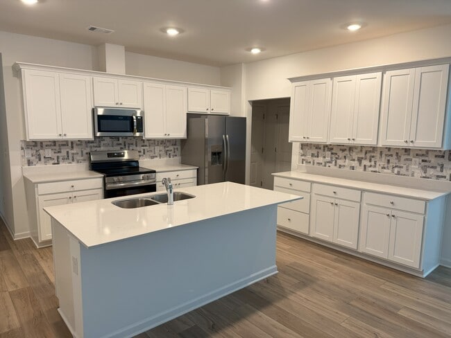 208 Overton Dr in Perry, GA - Building Photo - Building Photo