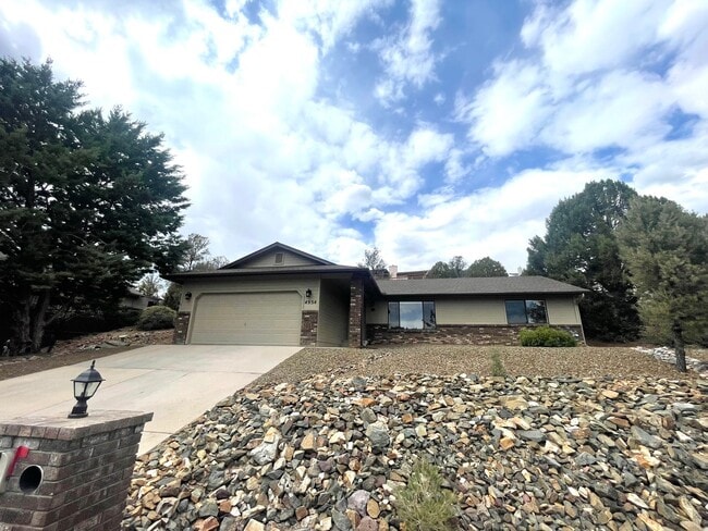 4934 Hornet Dr in Prescott, AZ - Building Photo - Building Photo