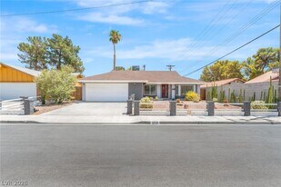 1713 Barnard Dr in Las Vegas, NV - Building Photo