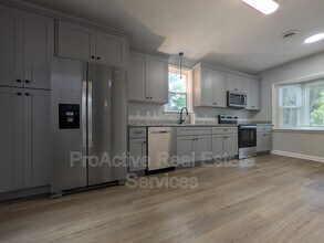 1036 Ivaloo St in Norfolk, VA - Foto de edificio - Building Photo