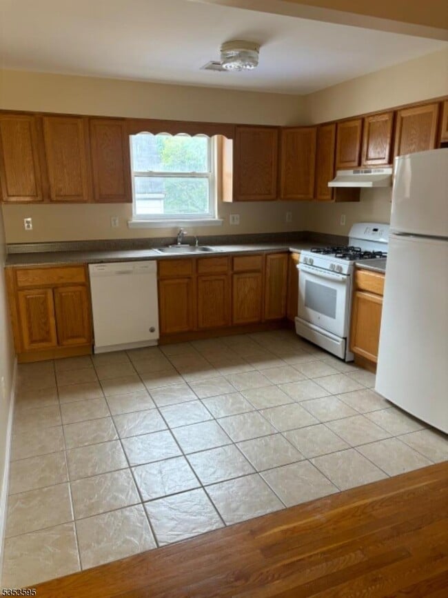 631 S 18th St in Newark, NJ - Building Photo - Building Photo