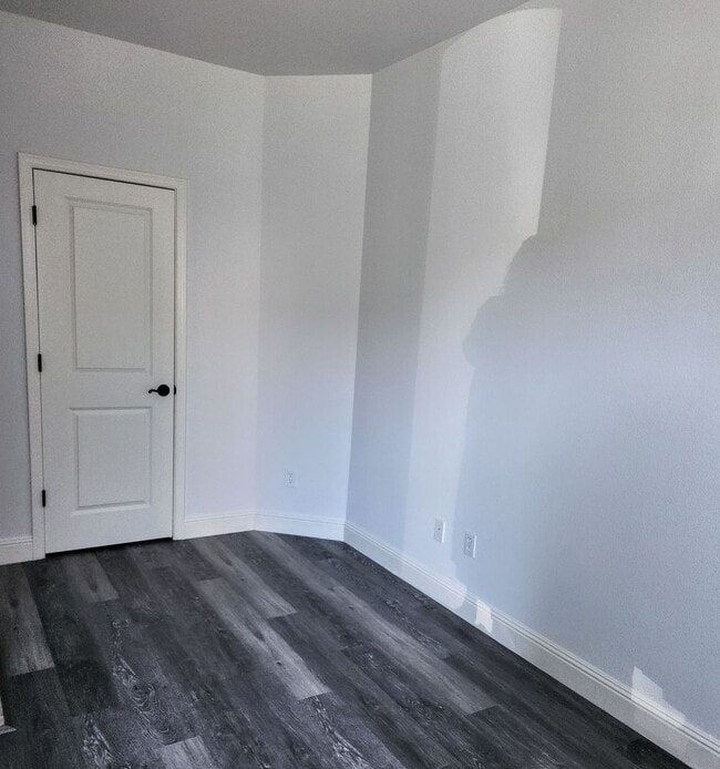 1353 Gordon Ln in Santa Rosa, CA - Building Photo - Building Photo