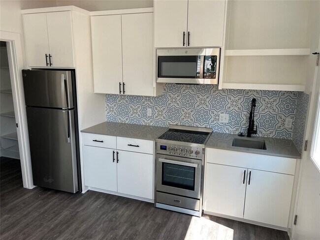 7603 Carver Ave in Austin, TX - Building Photo - Building Photo