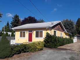 11912-11911 11th Pl SW in Seattle, WA - Building Photo