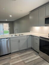 108 Shady Brook Dr in Bristol, TN - Building Photo - Building Photo