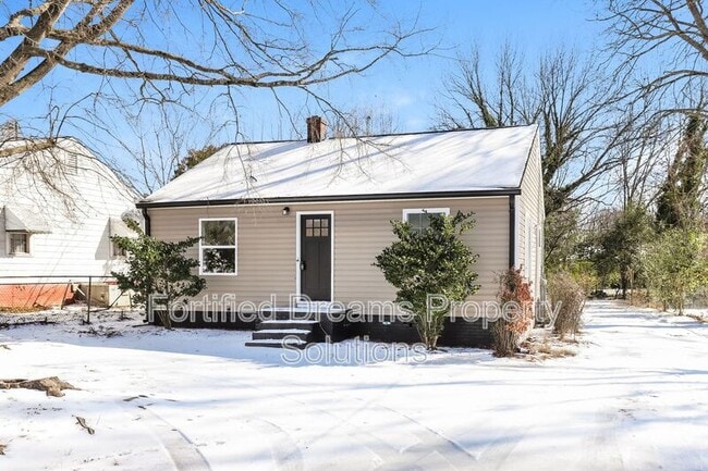 property at 728 Everett St