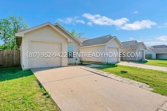 1508 Pine Ln in Fort Worth, TX - Building Photo - Building Photo