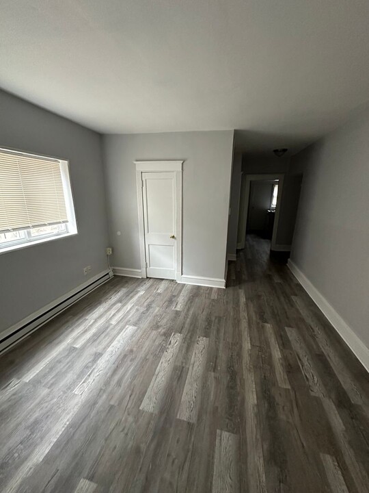 254 Long Ln in Upper Darby, PA - Foto de edificio