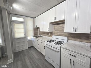 2642 S 67th St in Philadelphia, PA - Building Photo - Building Photo