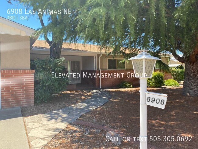6908 Las Animas Ave NE in Albuquerque, NM - Building Photo - Building Photo
