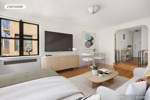 29-33 W 65th St in New York, NY - Building Photo