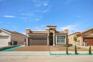 2225 Amber Point Pl in El Paso, TX - Building Photo