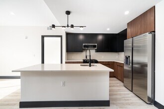 257 14th St in Hoboken, NJ - Building Photo - Building Photo