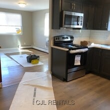 1 Randall St in Waltham, MA - Building Photo - Building Photo