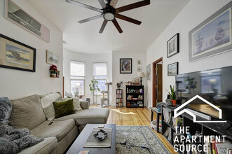 2730 W Chase Ave, Unit 2F in Chicago, IL - Building Photo - Building Photo