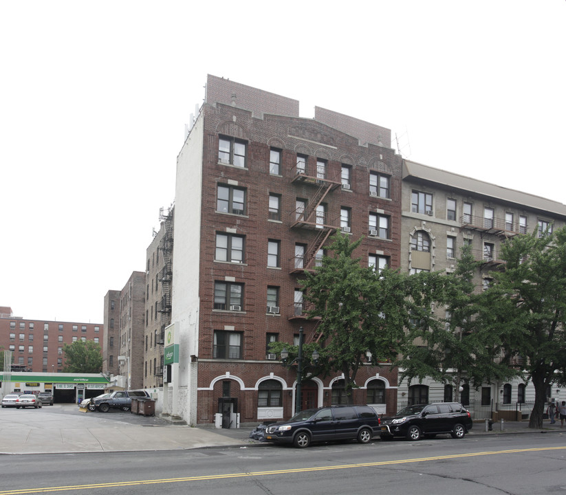 239-241 W 110th St in New York, NY - Building Photo