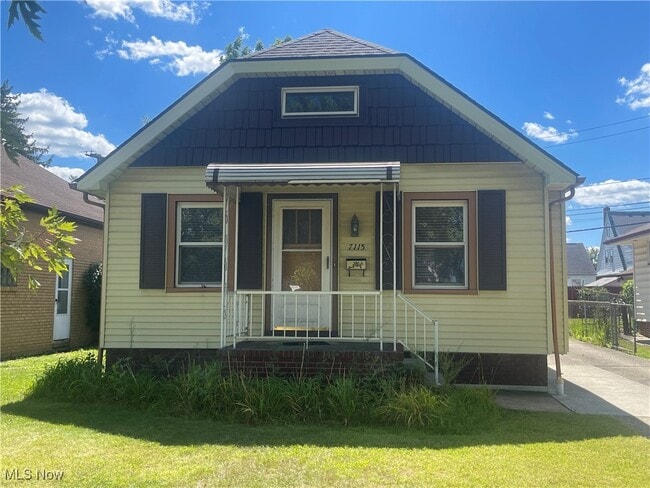 property at 7115 Ridgewood Ave