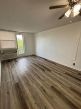 2701 Riverside Dr in Coral Springs, FL - Foto de edificio - Building Photo