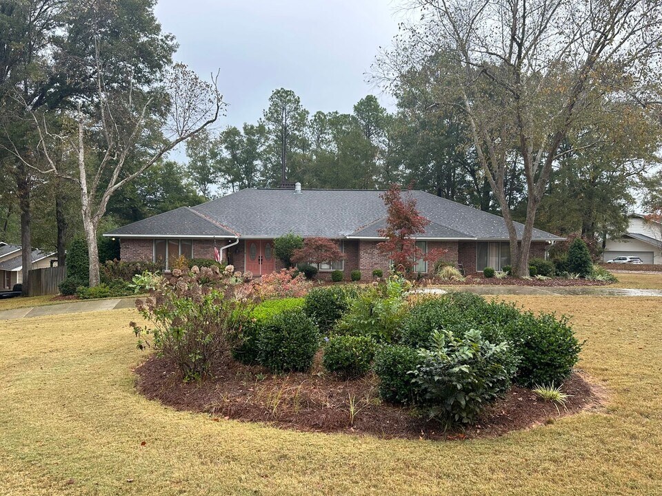 301 Kingswood Dr in Enterprise, AL - Building Photo