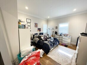 33 Sumner St, Unit O in Boston, MA - Foto de edificio - Building Photo