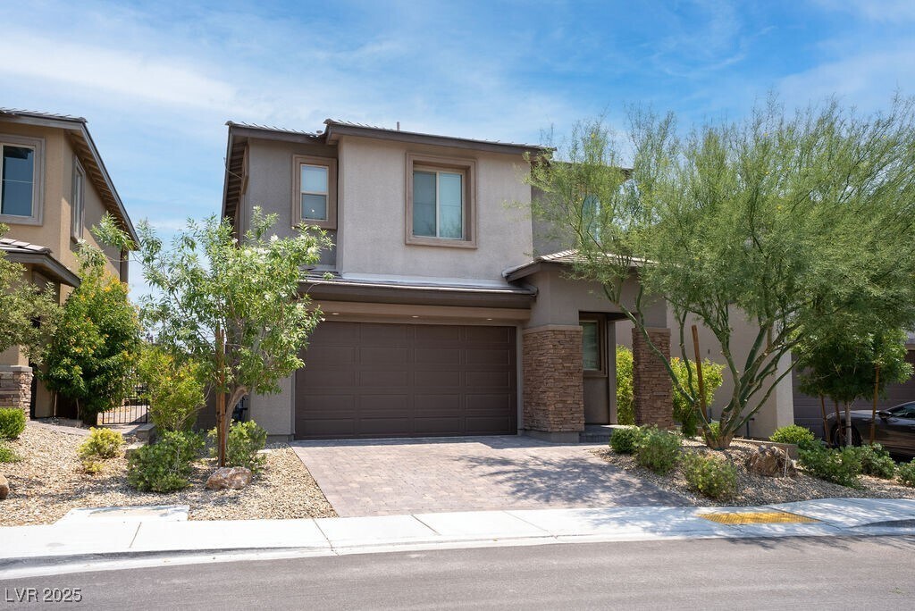 704 Rogue Wave St in Las Vegas, NV - Building Photo