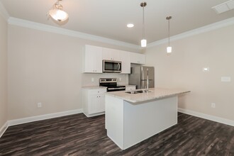 31 Jackson Ct in Dawsonville, GA - Foto de edificio - Building Photo
