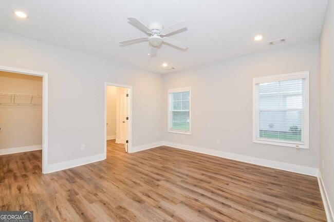 1053 Wood Crest Cir in Brunswick, GA - Building Photo - Building Photo