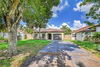 5511 NW 49th Terrace in Coconut Creek, FL - Building Photo - Building Photo