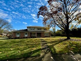 804 Paradise Ln in Libertyville, IL - Building Photo