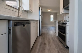 207 14th Ave. NE in Rochester, MN - Foto de edificio - Building Photo