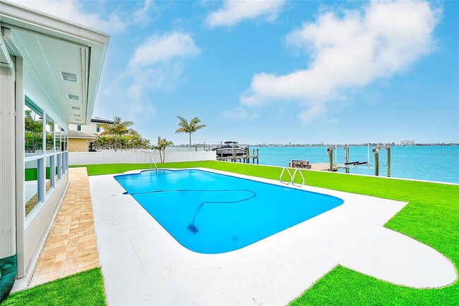 5434 Oakhurst Dr in Seminole, FL - Building Photo - Building Photo