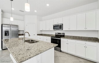 15059 Palamos Cir in Ft. Myers, FL - Building Photo - Building Photo