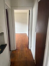 324 Chandler Ave, Unit 2 in Johnstown, PA - Foto de edificio - Building Photo