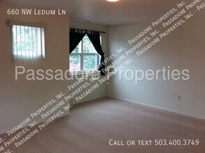 660 NW Ledum Ln in Hillsboro, OR - Building Photo - Building Photo