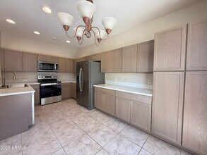 137 W Mountain Sage Dr in Phoenix, AZ - Building Photo - Building Photo