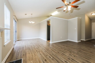 4252 Catalpa Ct in Ellenwood, GA - Building Photo - Building Photo