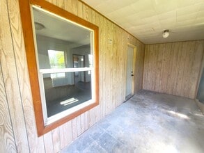 919 Oneida St in Waterloo, IA - Building Photo - Building Photo