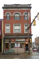 126 N Main St in Butler, PA - Building Photo