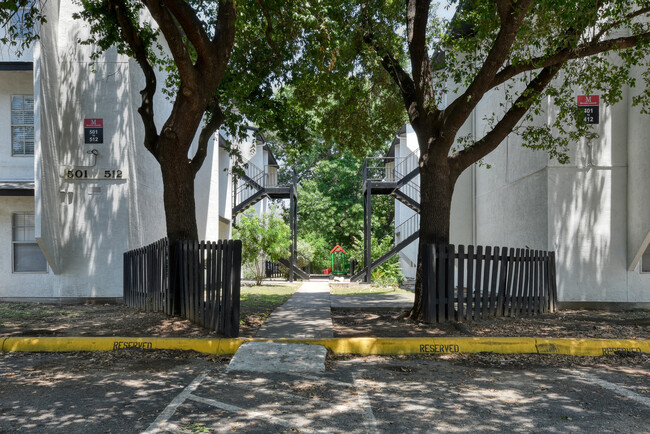 Mayfield Gardens Apartment Homes in San Antonio, TX - Building Photo - Building Photo